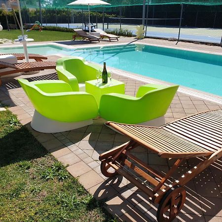 Villa Edda Heated Pool Галатина Екстериор снимка