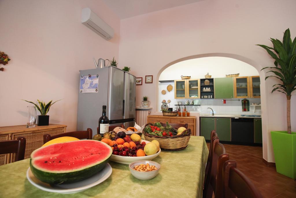 Villa Edda Heated Pool Галатина Екстериор снимка