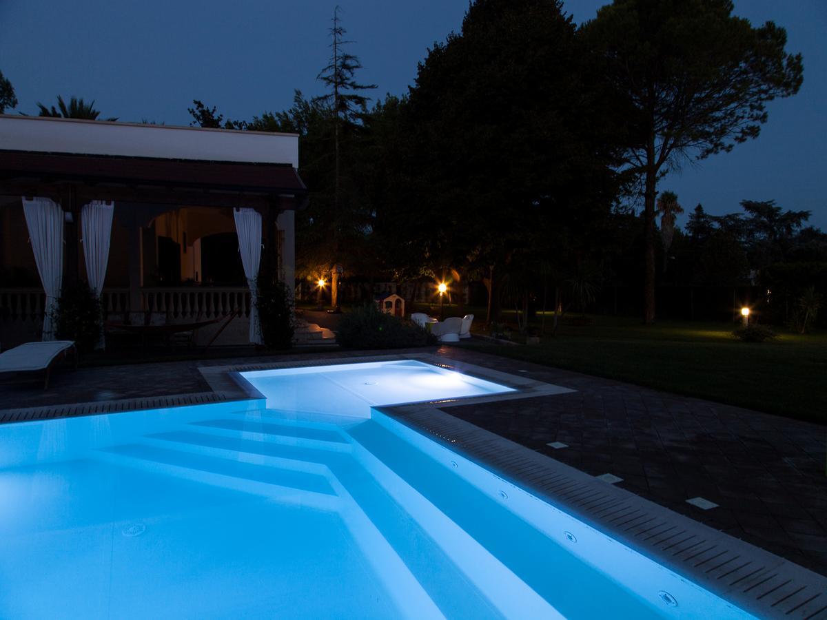 Villa Edda Heated Pool Галатина Екстериор снимка
