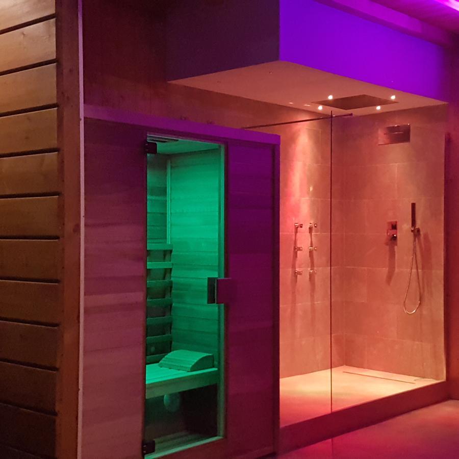 Villa Edda Heated Pool Галатина Екстериор снимка