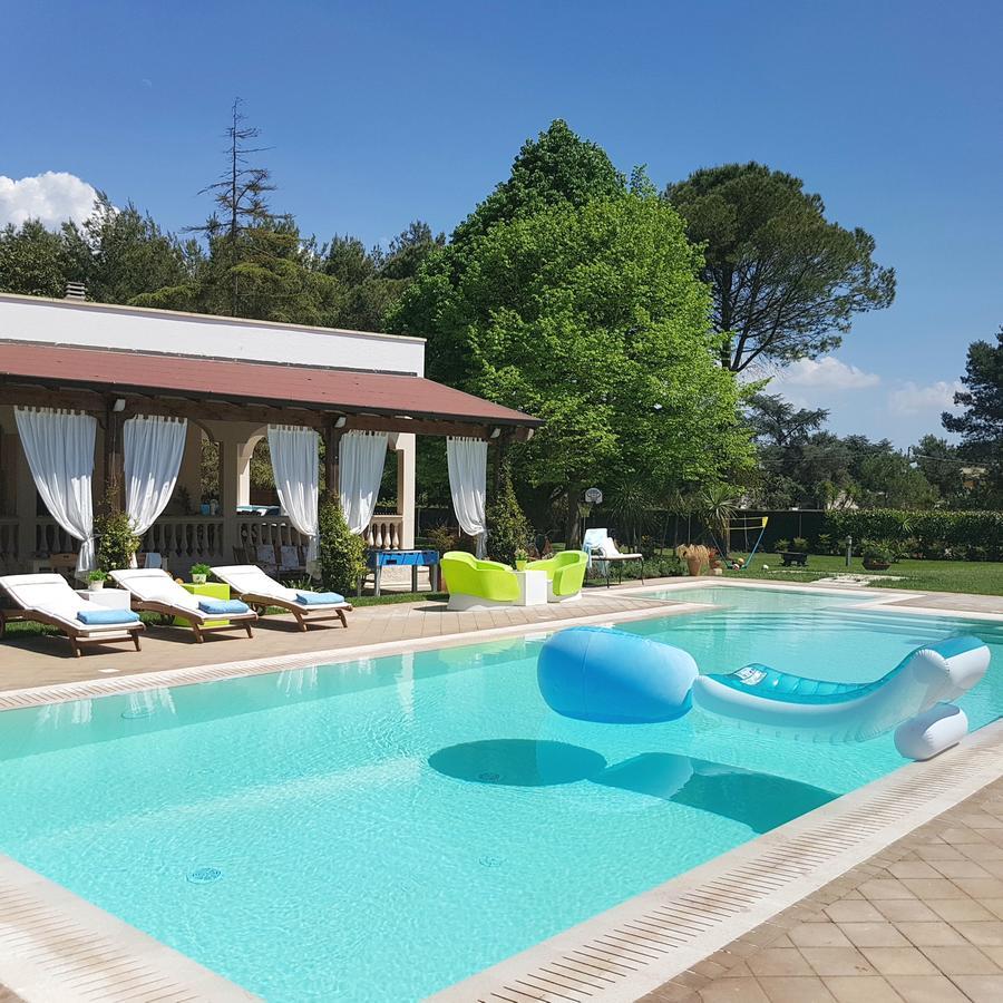 Villa Edda Heated Pool Галатина Екстериор снимка