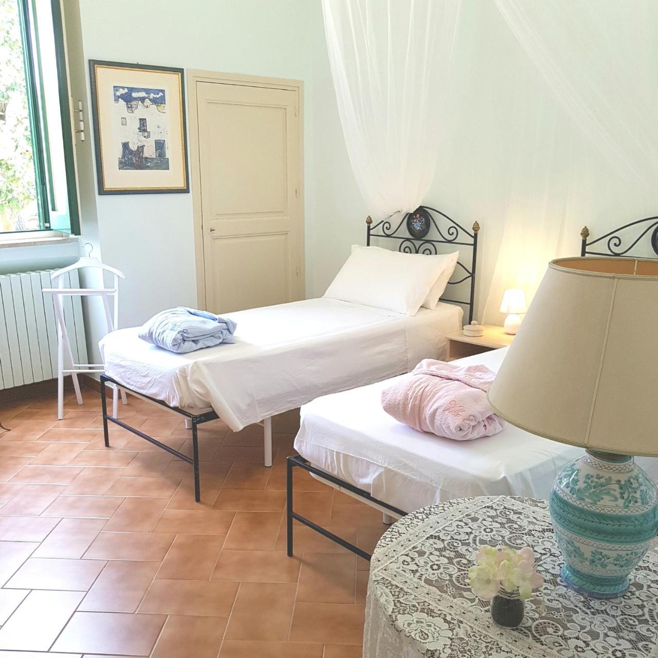 Villa Edda Heated Pool Галатина Стая снимка