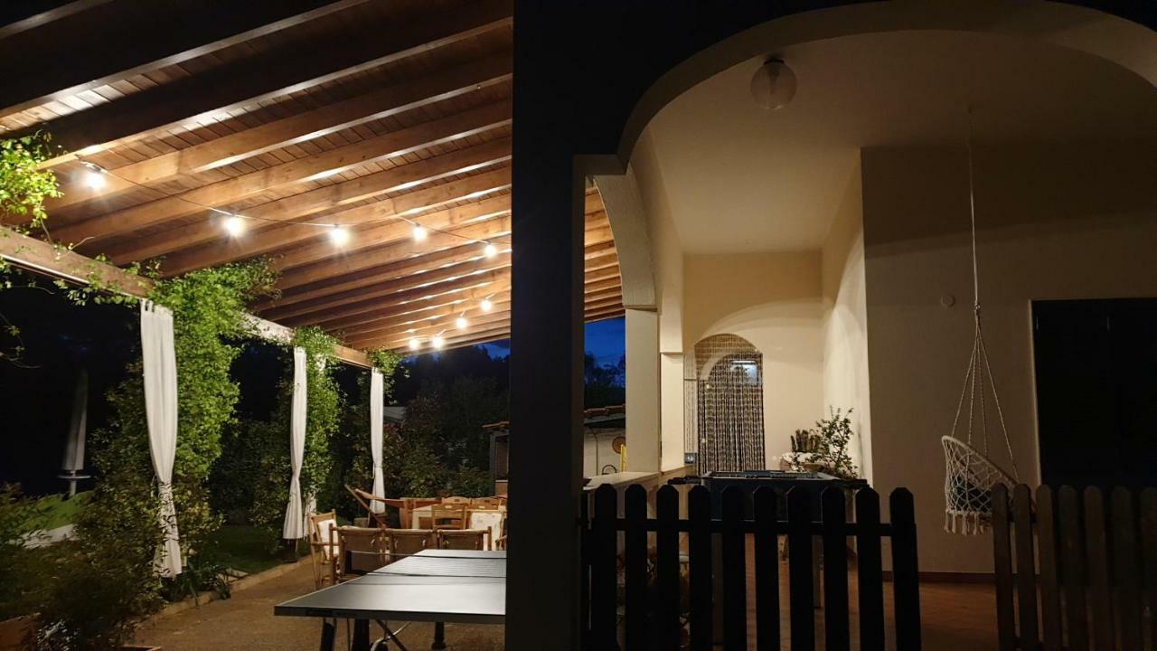 Villa Edda Heated Pool Галатина Екстериор снимка