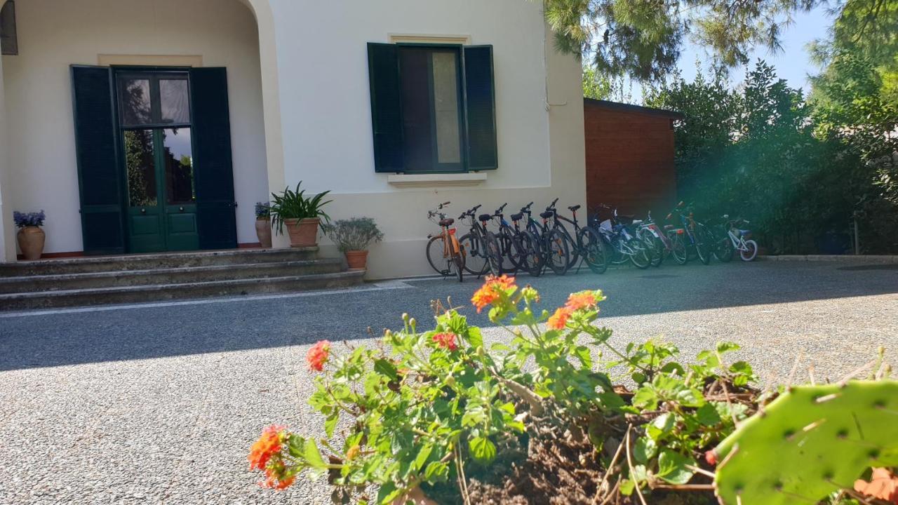 Villa Edda Heated Pool Галатина Екстериор снимка